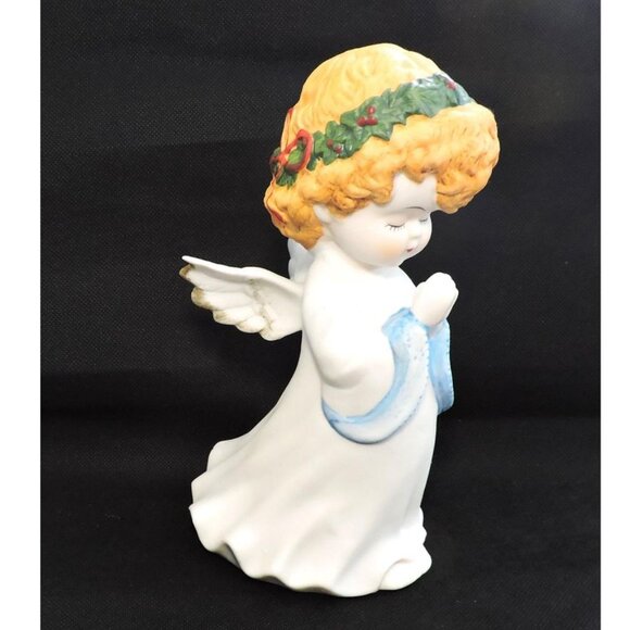 Adorable Angel Figure Made Of Bisque Vintage Taiwan Religious Display - Picture 1 of 9